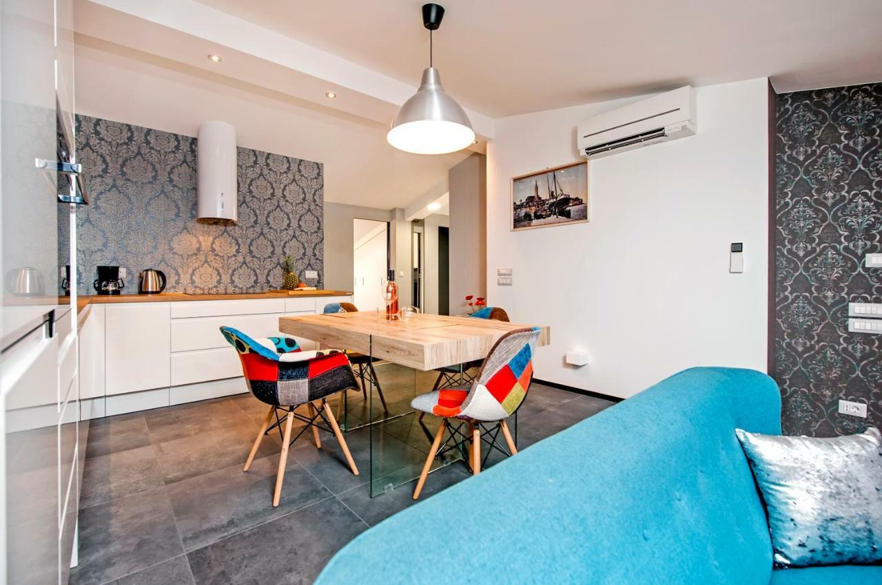 Lakovich Sea View Apartments โรวีน ภายนอก รูปภาพ