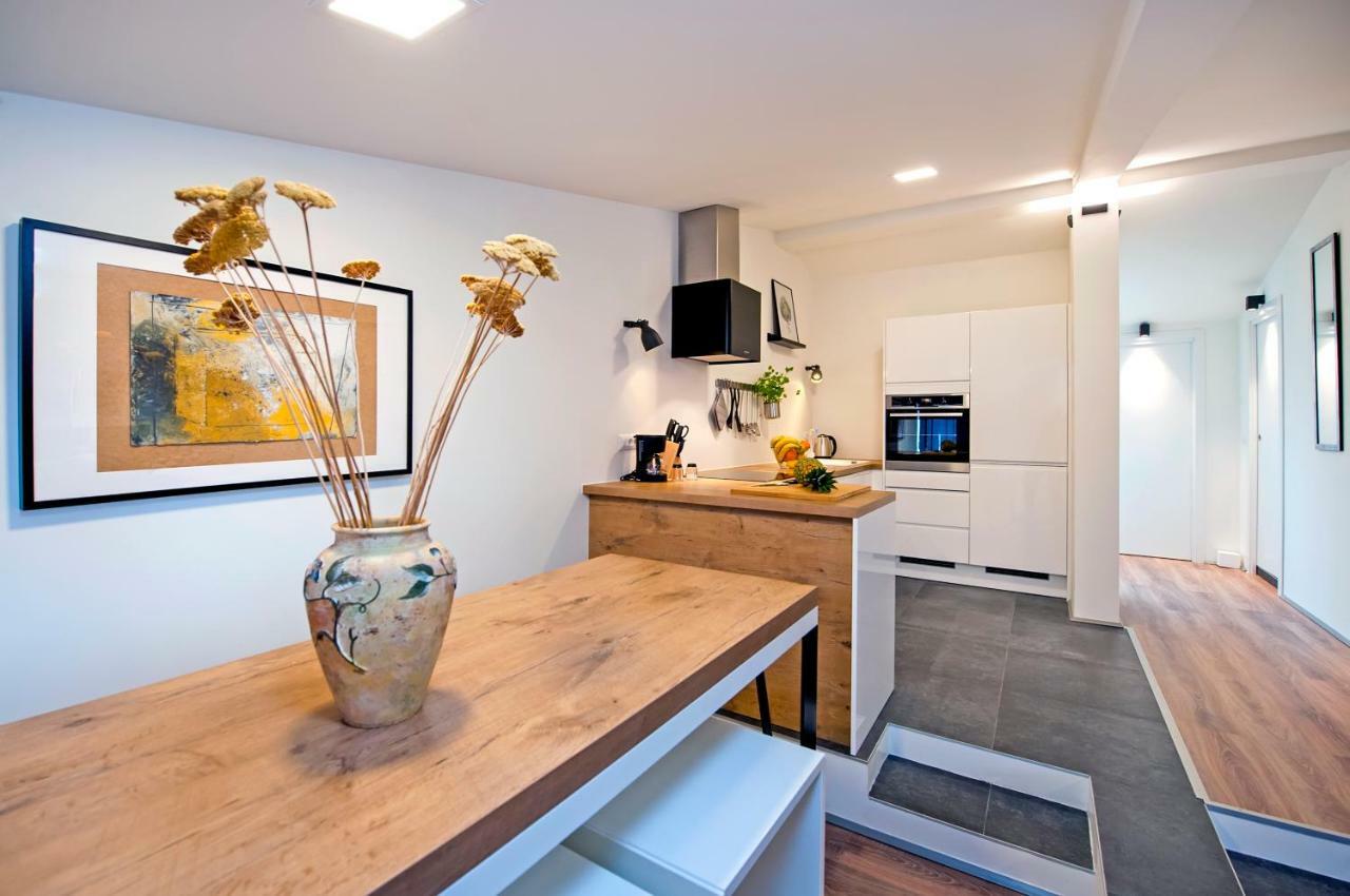 Lakovich Sea View Apartments โรวีน ภายนอก รูปภาพ